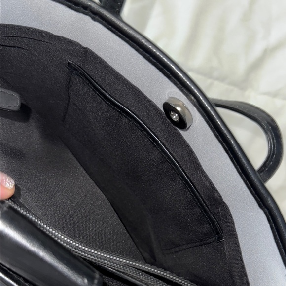 Stylish Black and Multicolor Mini Tote Bag/Purse With Lots of Inside Pockets - Picture 8 of 10